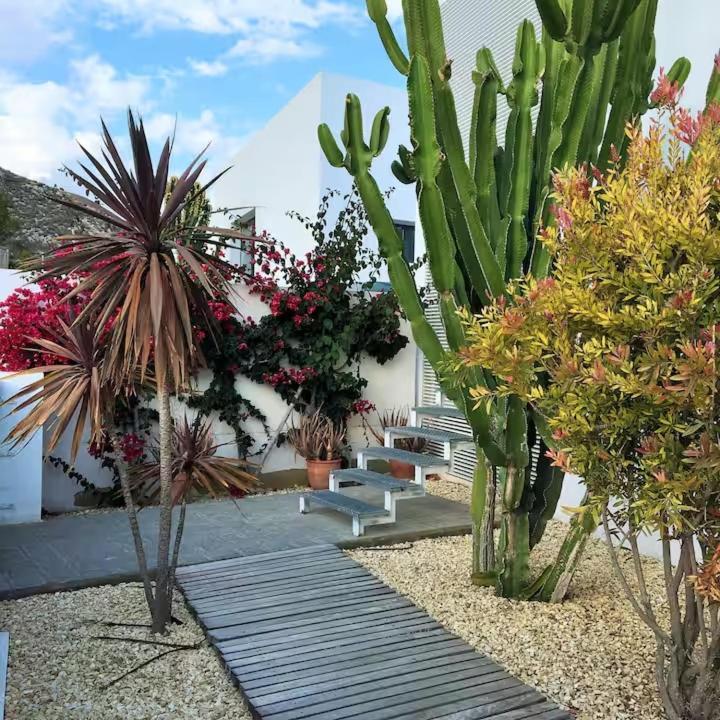 Exclusiva Casa Con Encanto En Agua Amarga Агуа Амарга Екстериор снимка